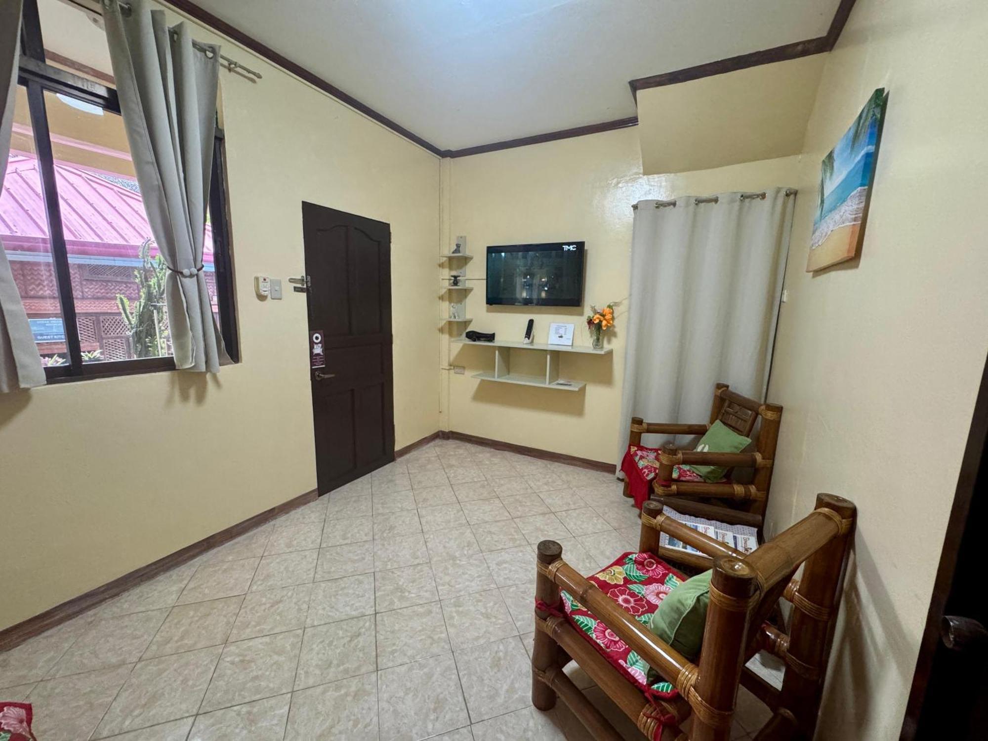 Ocean Breeze Inn Manoc-Manoc Habitación foto